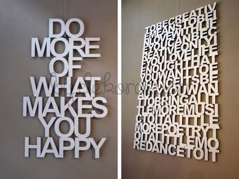 Simetrik olarak yerleştirilmiş geometrik duvar süsleri