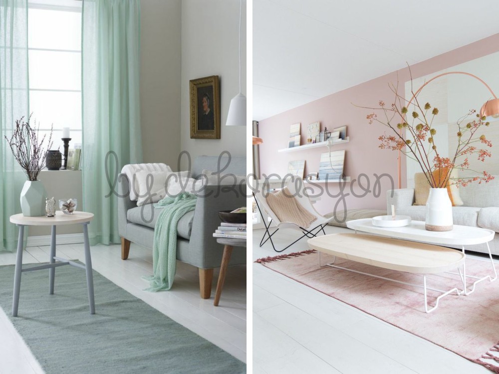 Farklı pastel renklerde sandalyelerle dekore edilmiş bir oda