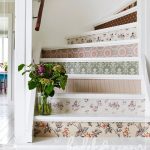 Duvar_Kagitli_Dikey_Kisimlar_(Wallpapered_Risers)